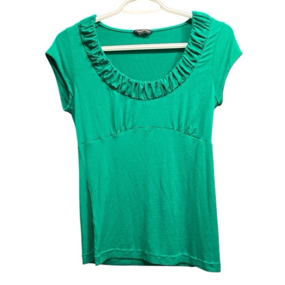 Green Banana Republic sleeveless top. Approximately size Medium. GUC.